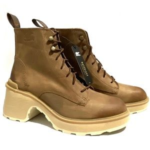 NWT SOREL Hi Line Bootie in Light Brown